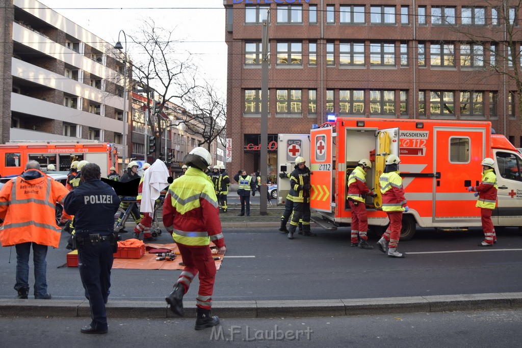 VU PKW Strab Koeln Mitte Pipinenstr Hohestr P045.JPG - Miklos Laubert